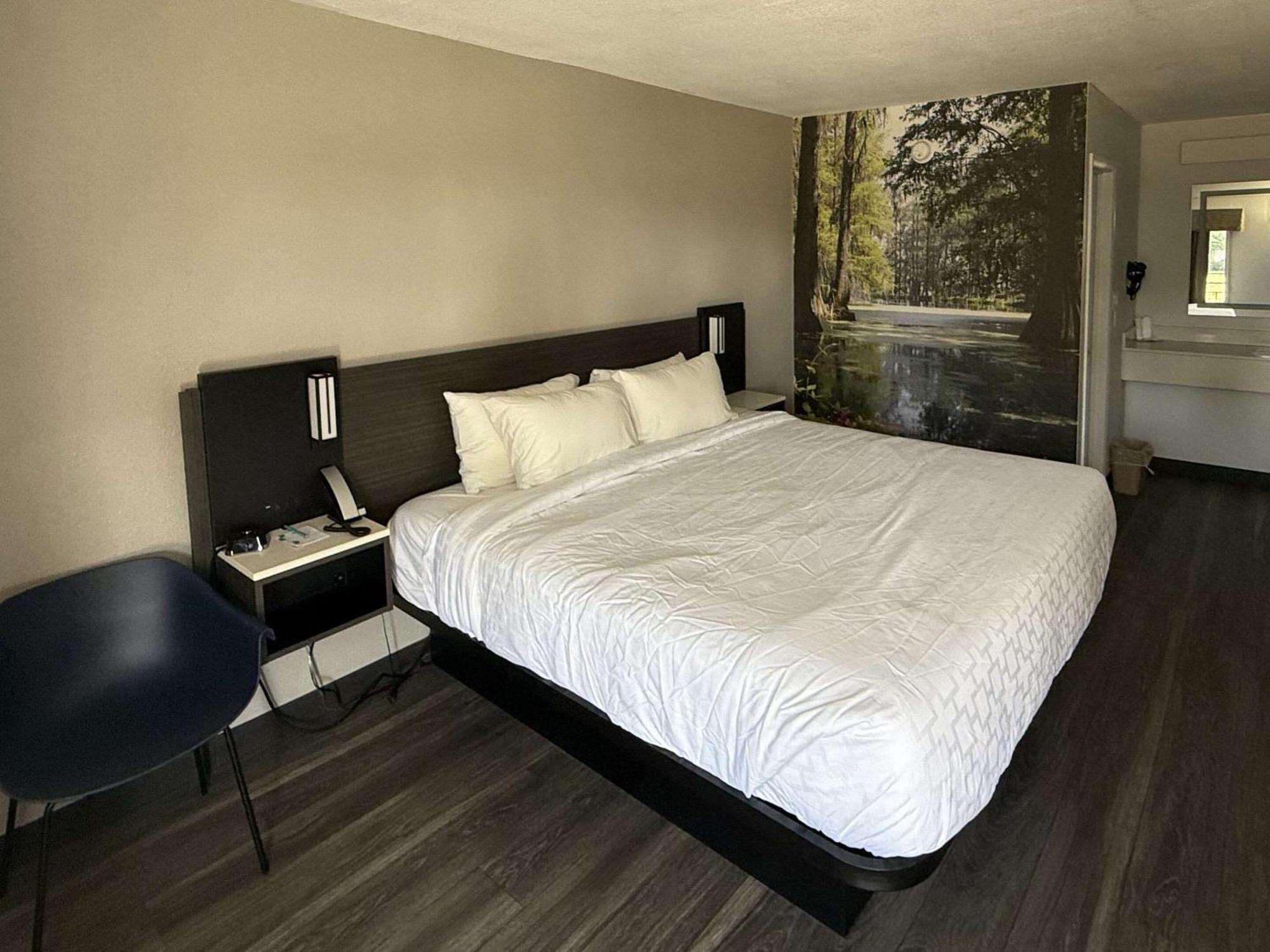 Hotel Clarion Pointe à Decatur Extérieur photo